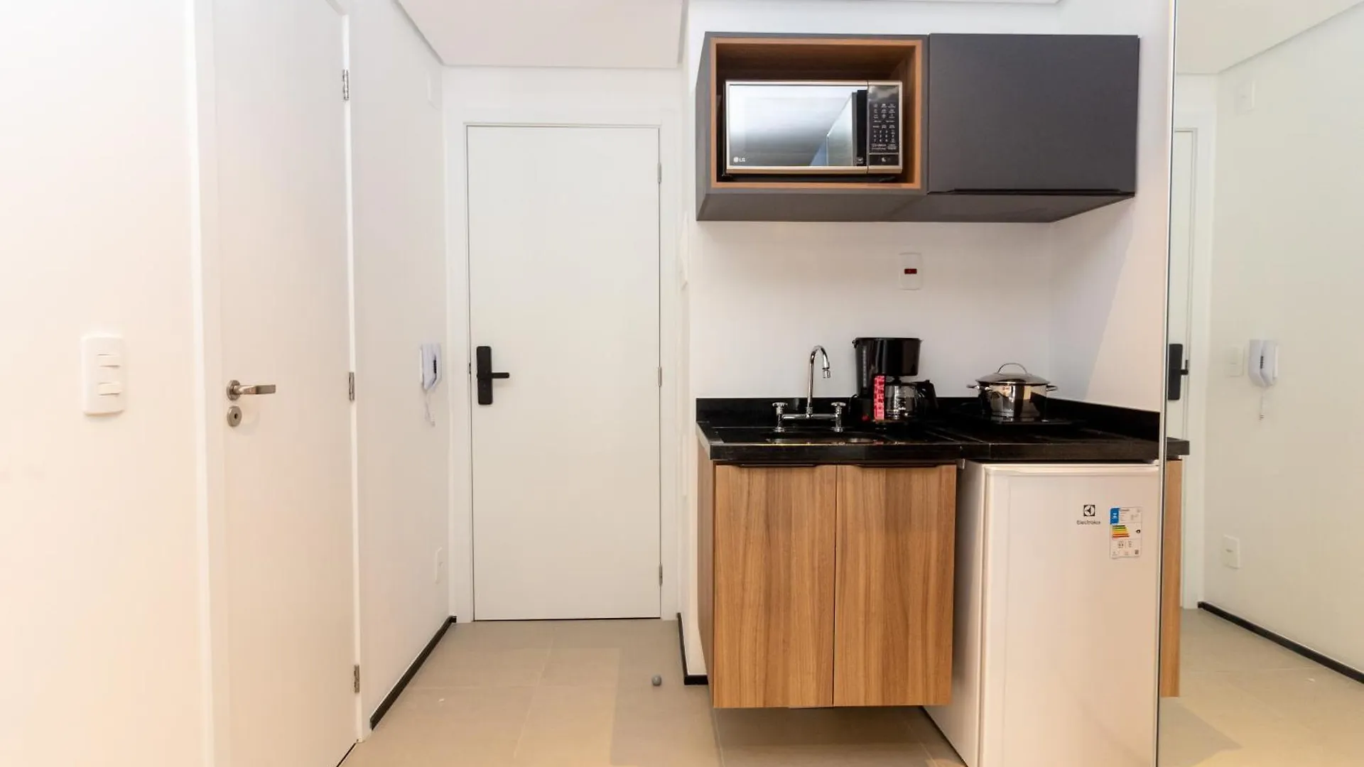 360 Vn Frei Caneca By Housi - Apartamentos Mobiliados Sao Paulo Apartment