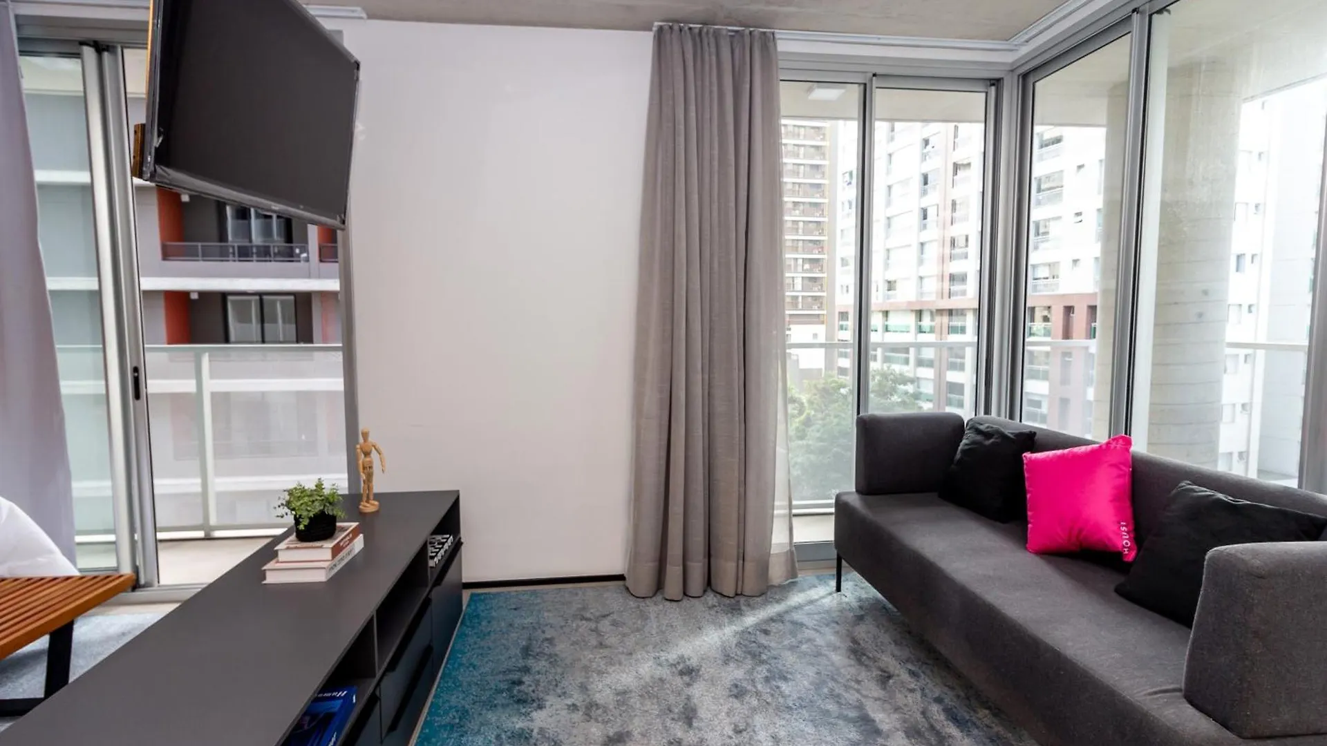 Apartment 360 Vn Frei Caneca By Housi - Apartamentos Mobiliados Sao Paulo