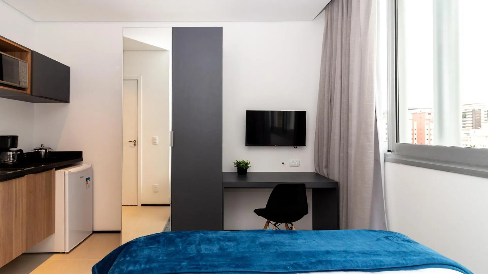 360 Vn Frei Caneca By Housi - Apartamentos Mobiliados サンパウロ ブラジル
